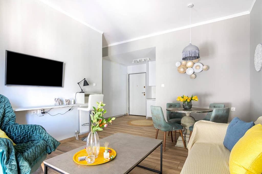 Bright Apartment For 6 Ppl In Athens Exterior photo