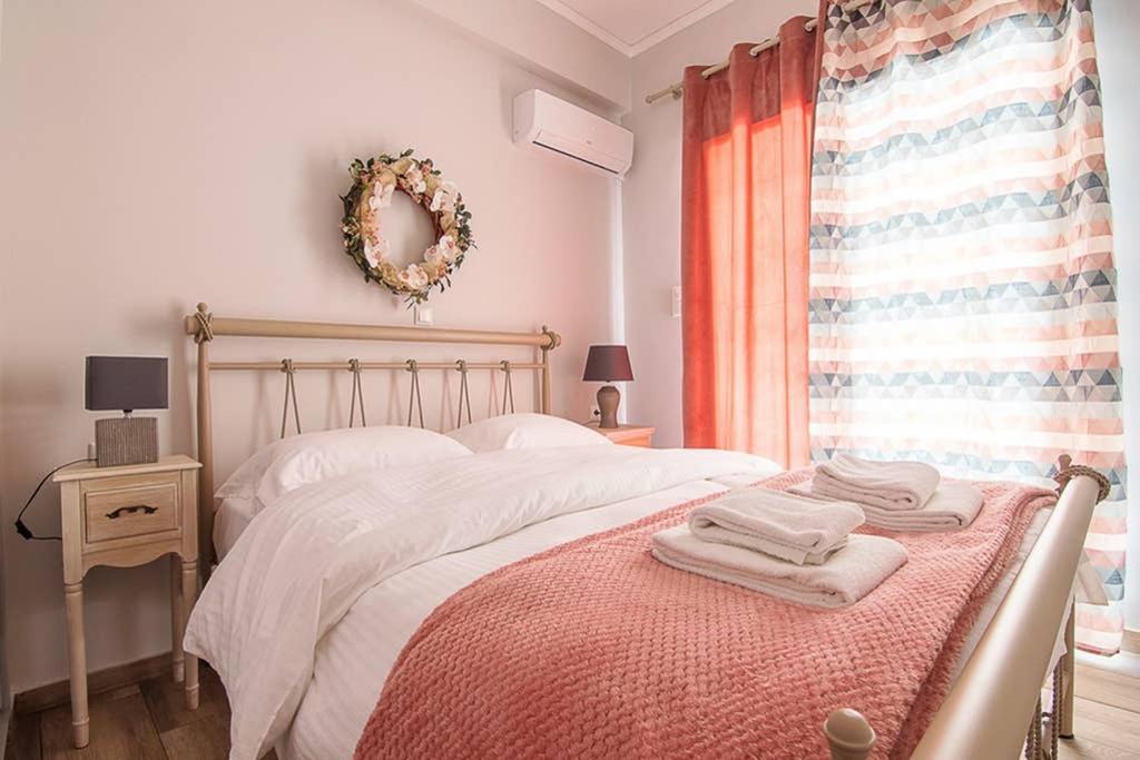 Bright Apartment For 6 Ppl In Athens Exterior photo