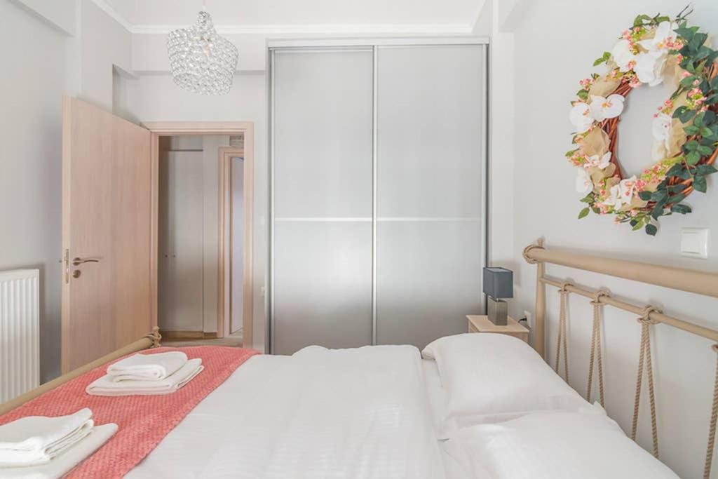 Bright Apartment For 6 Ppl In Athens Exterior photo